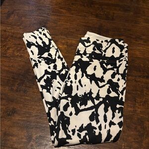 Stylish Black and White Women's Jeans